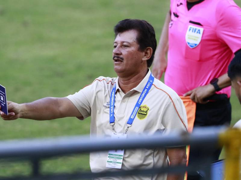 El entrenador Mauro Reyes estará al mando del Real España hasta la fecha FIFA de octubre mientras encuentran un DT extranjero como prioridad.