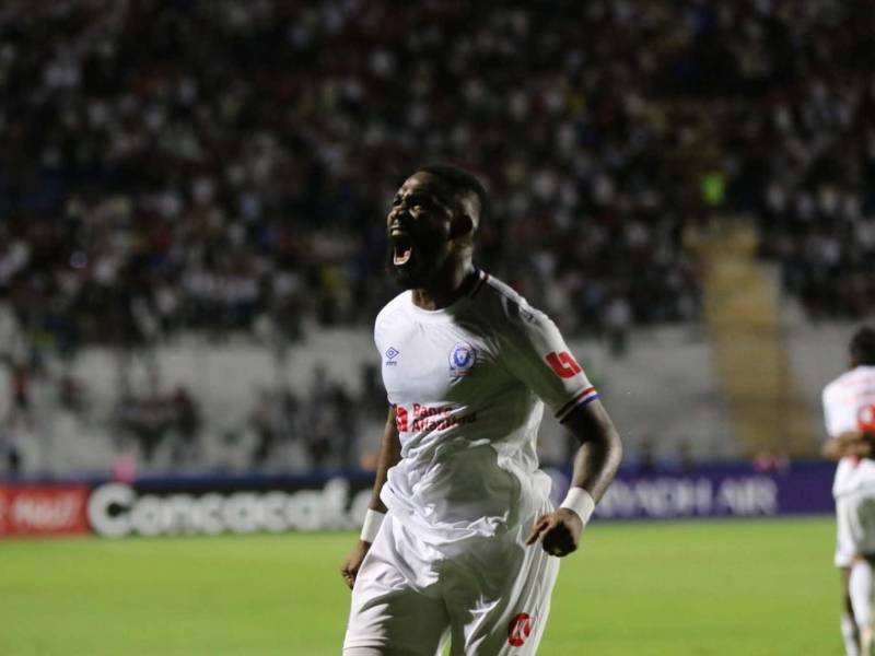 Jorge Benguché anotó en el clásico ante Saprissa y sigue demostrando su racha goleadora en la Copa Centroamericana
