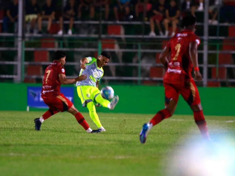 Choloma y Olancho no pasan del empate sin goles en el Rubén Deras