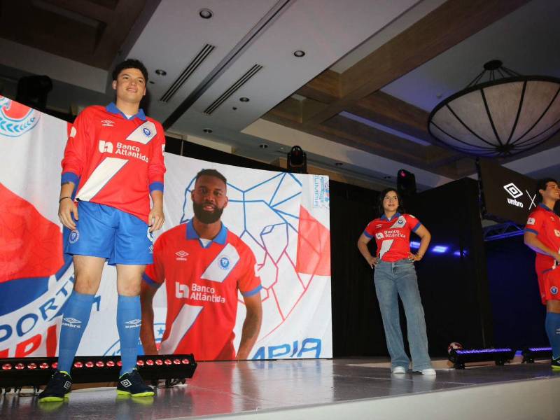 Camiseta de visitante del Olimpia