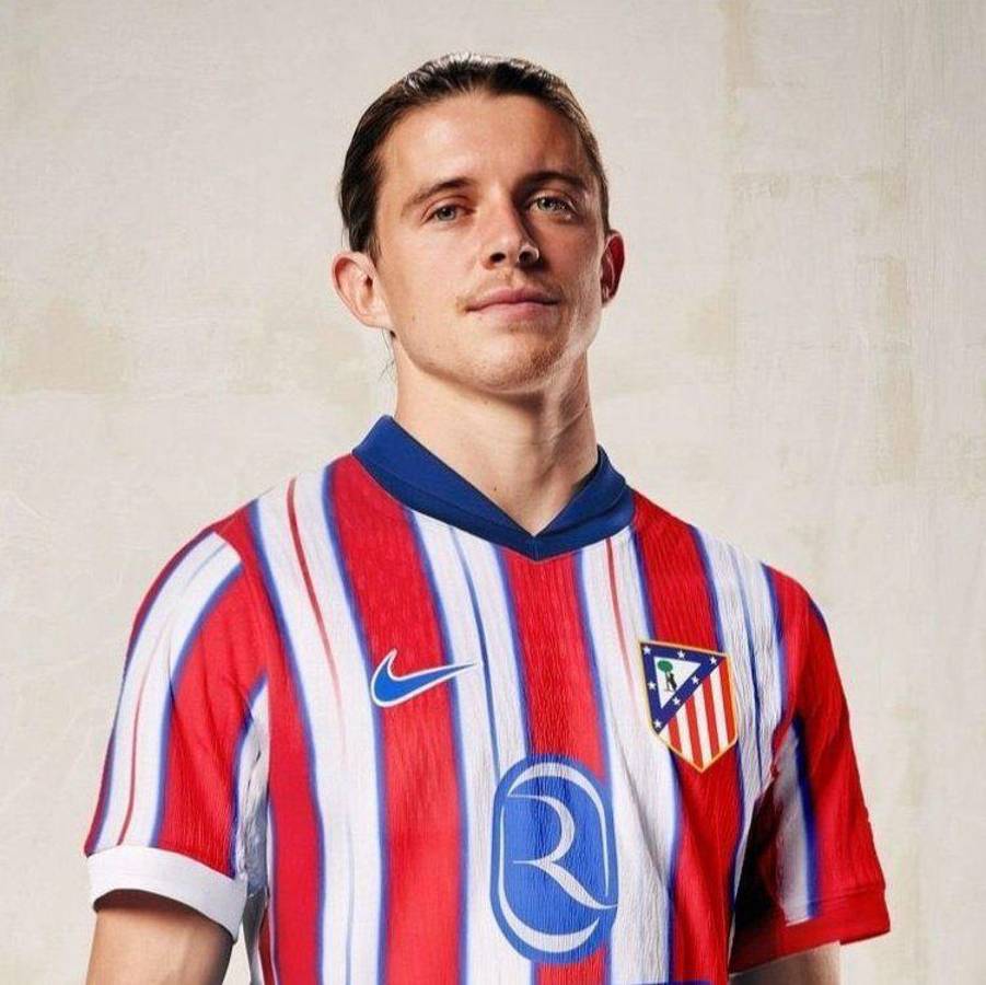 Nico Williams decidió su futuro y Atlético de Madrid agita el mercado de fichajes; Mourinho “llama” a una figura del Barça