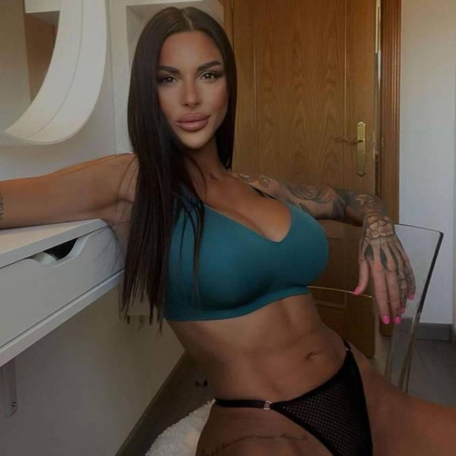 FOTOS: Así es Alba, la exuberante prima de ex jugador del Real Madrid que causa revuelo en España