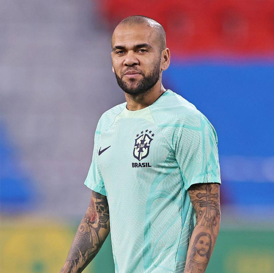 La madre de Dani Alves habla de la traición que sufrió su hijo: ¿Joana Sanz le dio la espalda al futbolista?