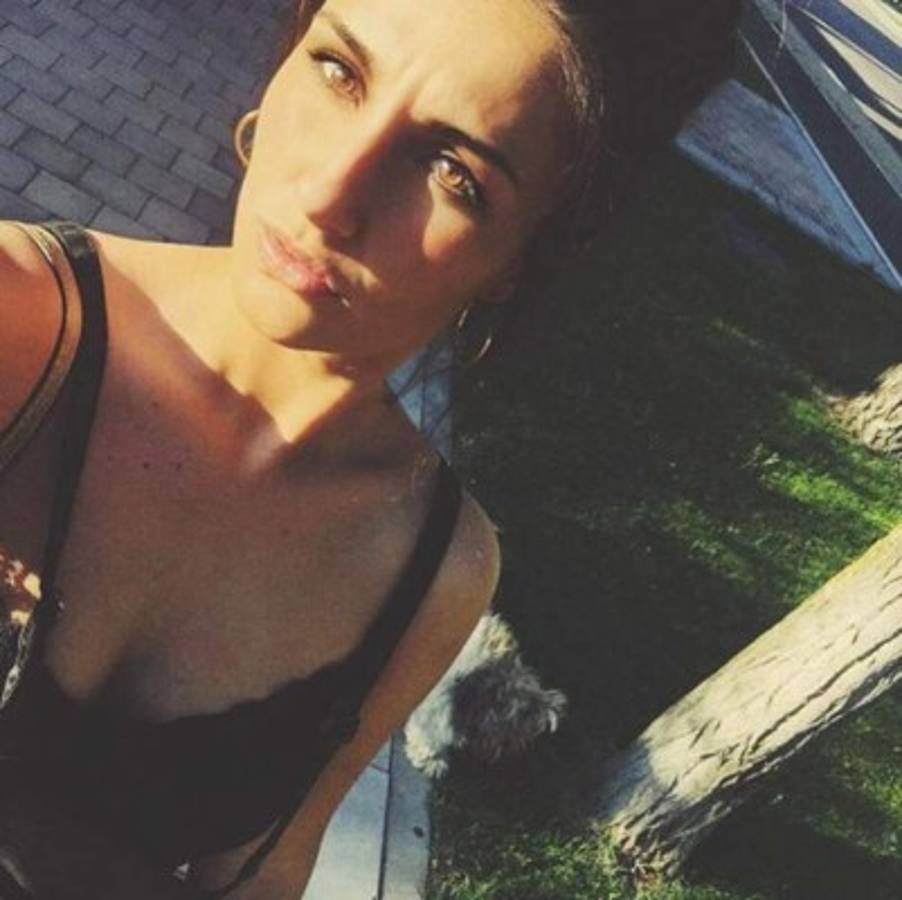 La bella Adriana Pozueco, novia de Theo Hernández, disfruta de Abu Dhabi