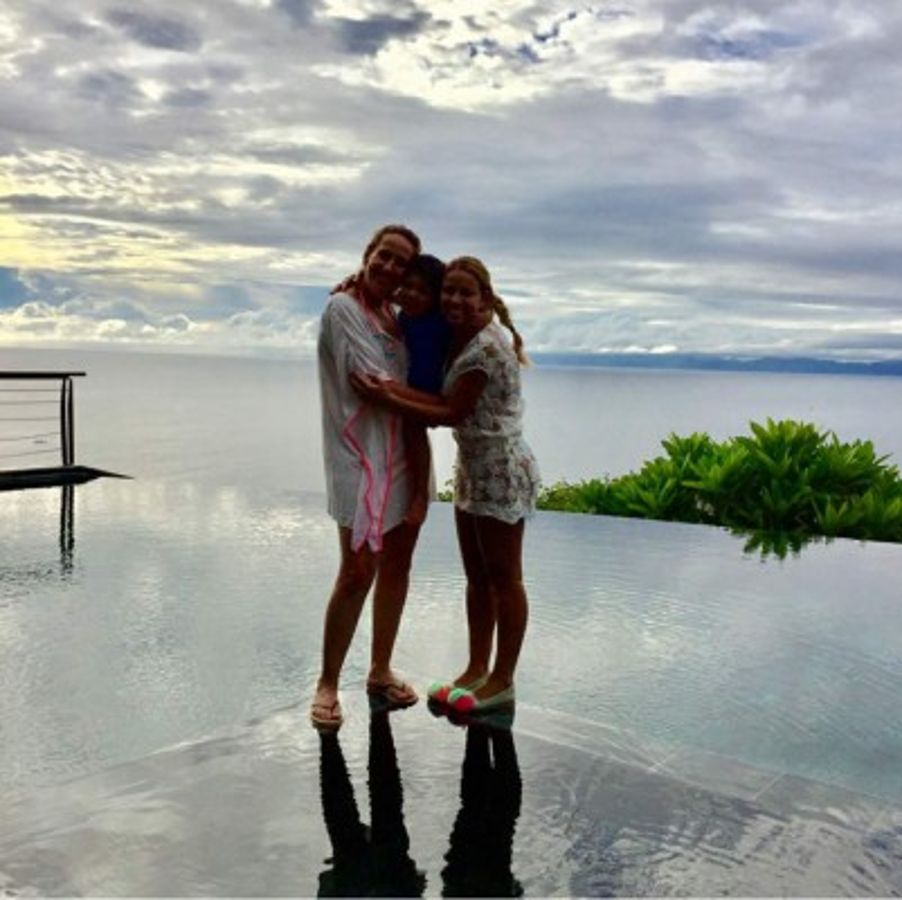 Las ardientes fotos de Andrea Salas, la esposa de Keylor Navas