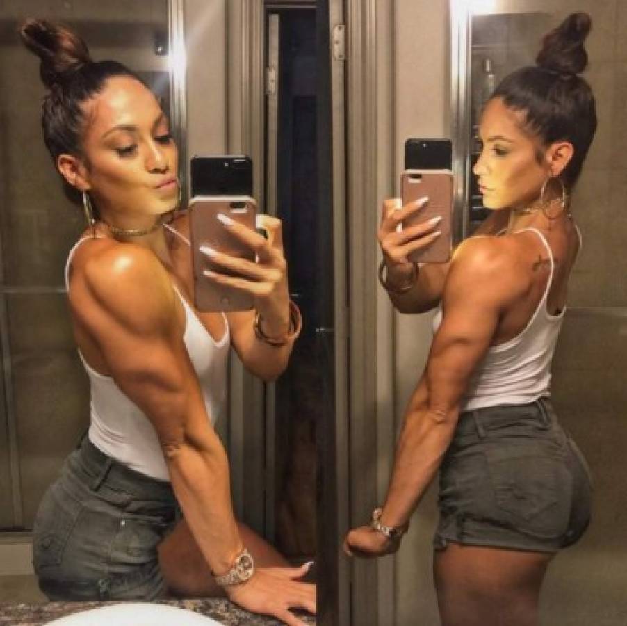 FOTOS: Modelo fitness causa gran impacto por su gran parecido a Jennifer Lopez