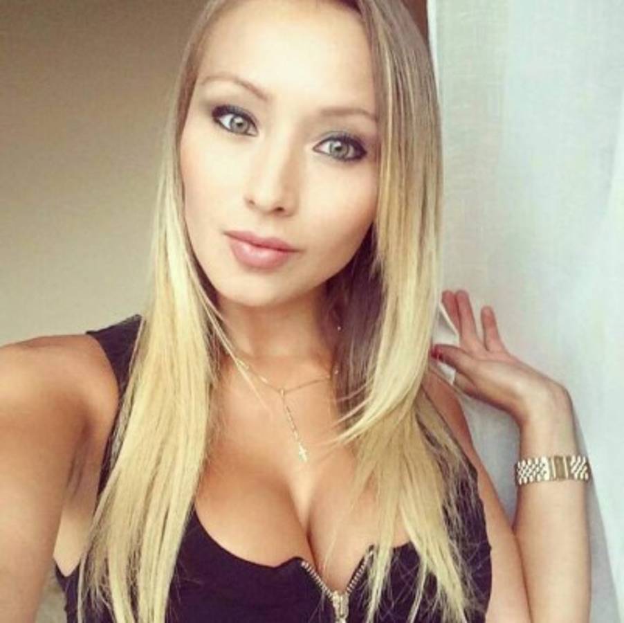 FOTOS: Conocé a las chicas a las que ha vuelto locas el Chicharito