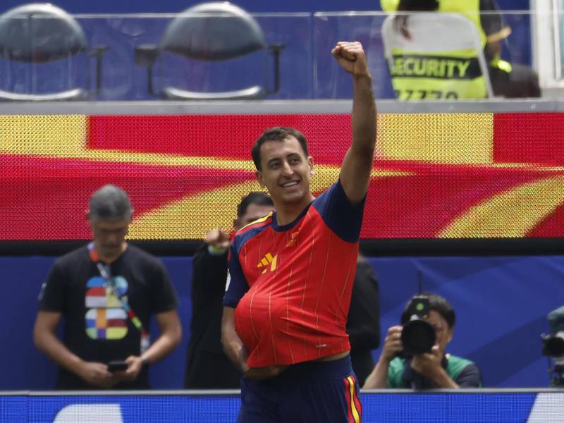 AMDEP Mikel Oyarzabal de España celebra un gol este jueves, en un partido por los dieciseisavos de final del Mundial de la FIFA 2026 entre España y Austria.