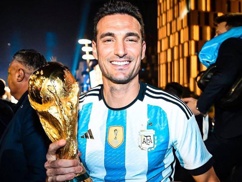 “Chiqui” Tapia confirmó que Lionel Scaloni seguirá siendo el entrenador de la selección Argentina.