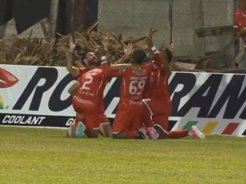 Estrella Roja golea en Liga Nacional y hunde más a Juticalpa