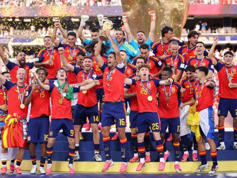 La selección de España ha visto como uno de sus jugadores se retira tras ganar el Mundial.