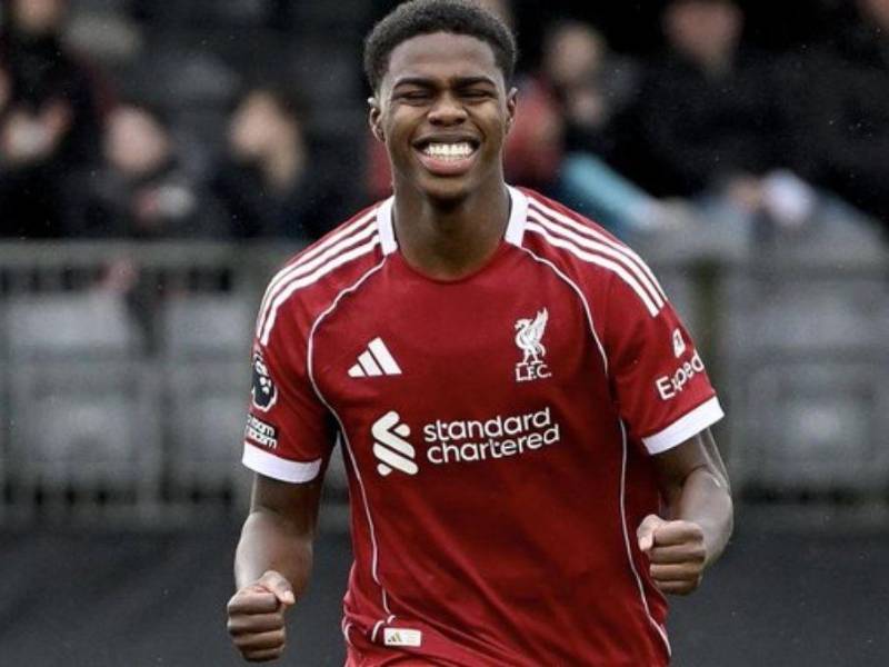 Keyrol Figueroa demuestra su olfato goleador y retorna encendido con doblete en la paliza del Liverpool