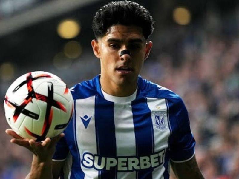 Luis Palma y su equipo fueron goleados por el Bayer Leverkusen.