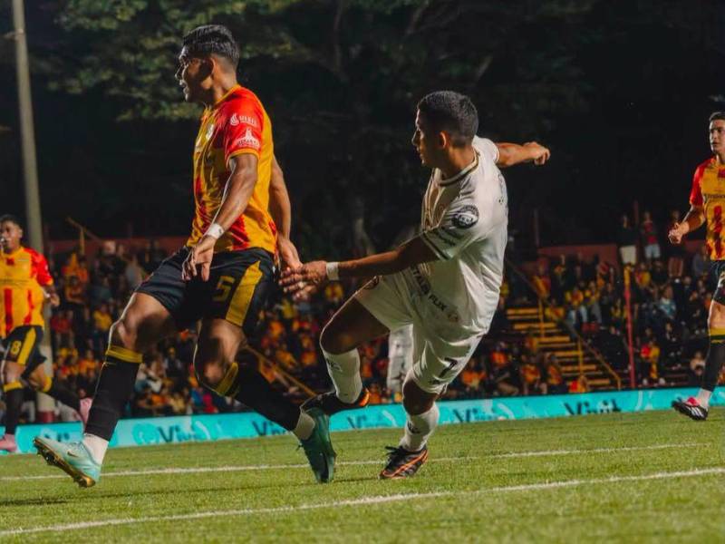 Getsel Montes quedó humillado: así fue el primer gol de José Mario Pinto en Costa Rica