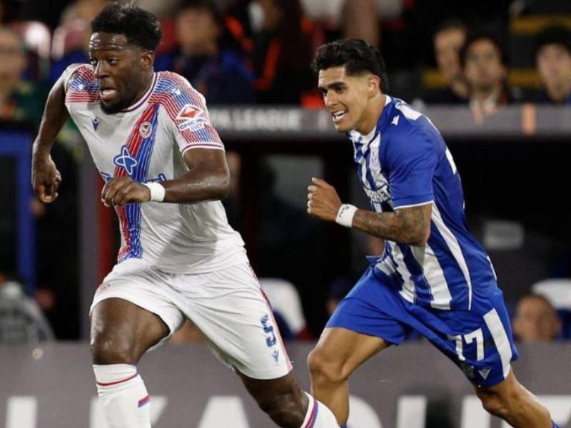 Luis Palma jugó los 90 minutos en la derrota del Lech Poznan en la Europa League.