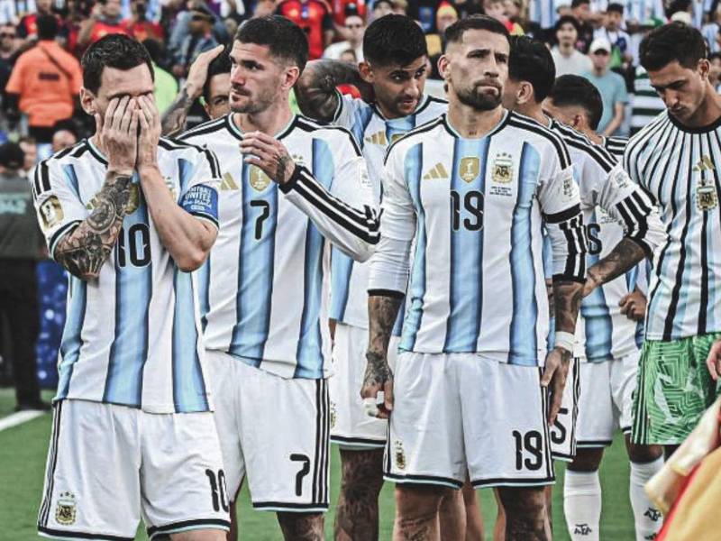 Desde Argentina ha dado a conocer que el camerino de la albiceleste se rompió y quieren fuera a una figura.