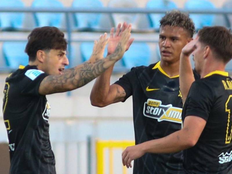 Kervin Arriaga fue titular hoy en la Superliga de Grecia por primera vez con el AEK Atenas en el empate (1-1) ante el Asteras.