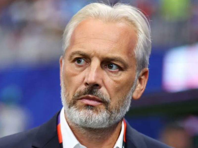 Desabre, seleccionador del Congo, se entera en rueda de prensa de la muerte de su padre tras caer eliminado
