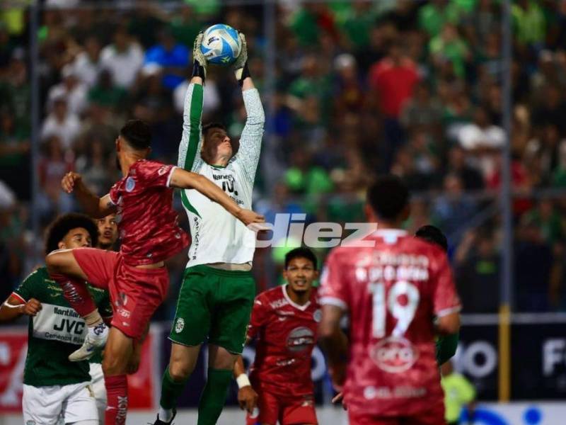 Farioli anotó golazo y rescató el empate para Marathón en la final de ida ante Motagua