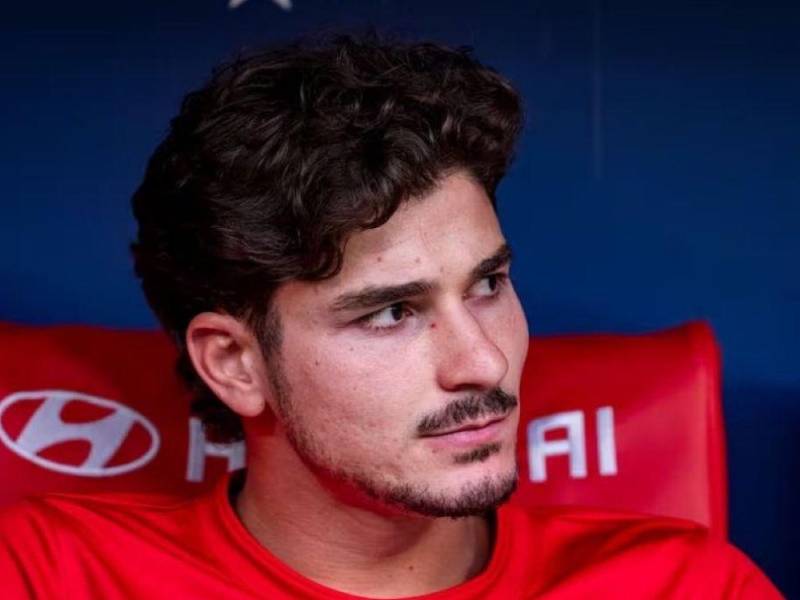 Julián Álvarez está teniendo serios problemas por todo lo que ha pasado en el mercado de fichajes.
