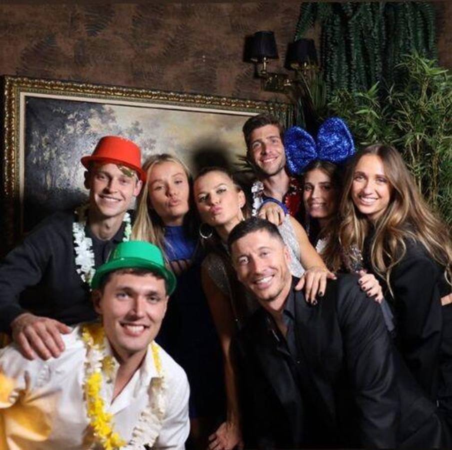 ¿Cómo recibieron los cracks el año 2023? Antonela Rocuzzo y las parejas de Courtois y Raphinha deslumbraron