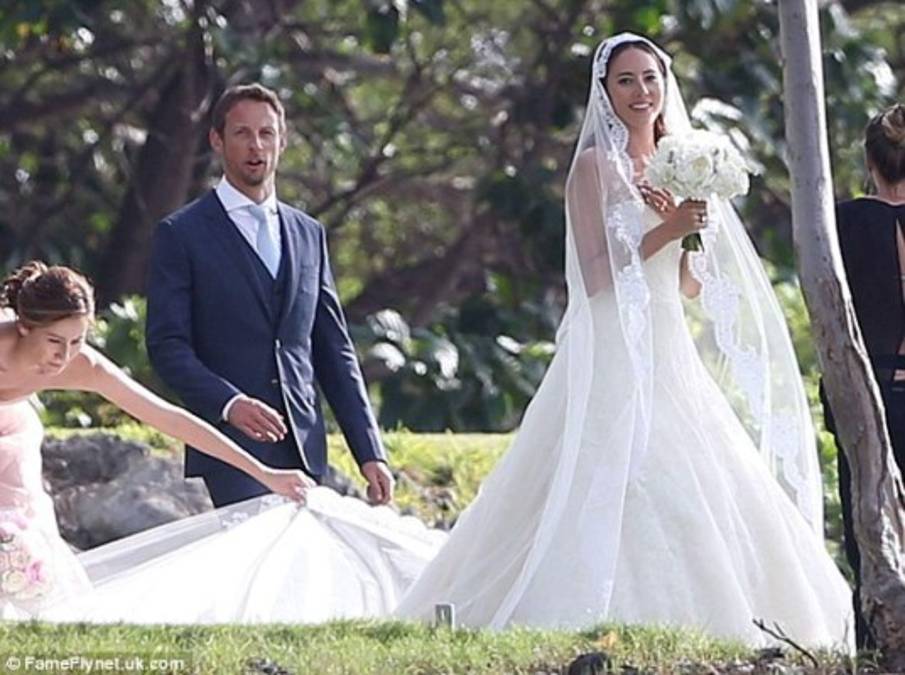 Button inició el año nuevo casado con Jessica Michibata