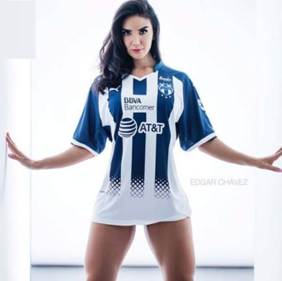 Ellas es Alejandra Delgadillo, la explosiva aficionada del Monterrey