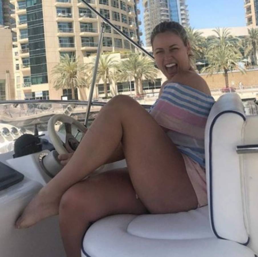 ¡Belleza! La espectacular novia de futbolista del Cardiff, equipo que ascendió a la Premier League