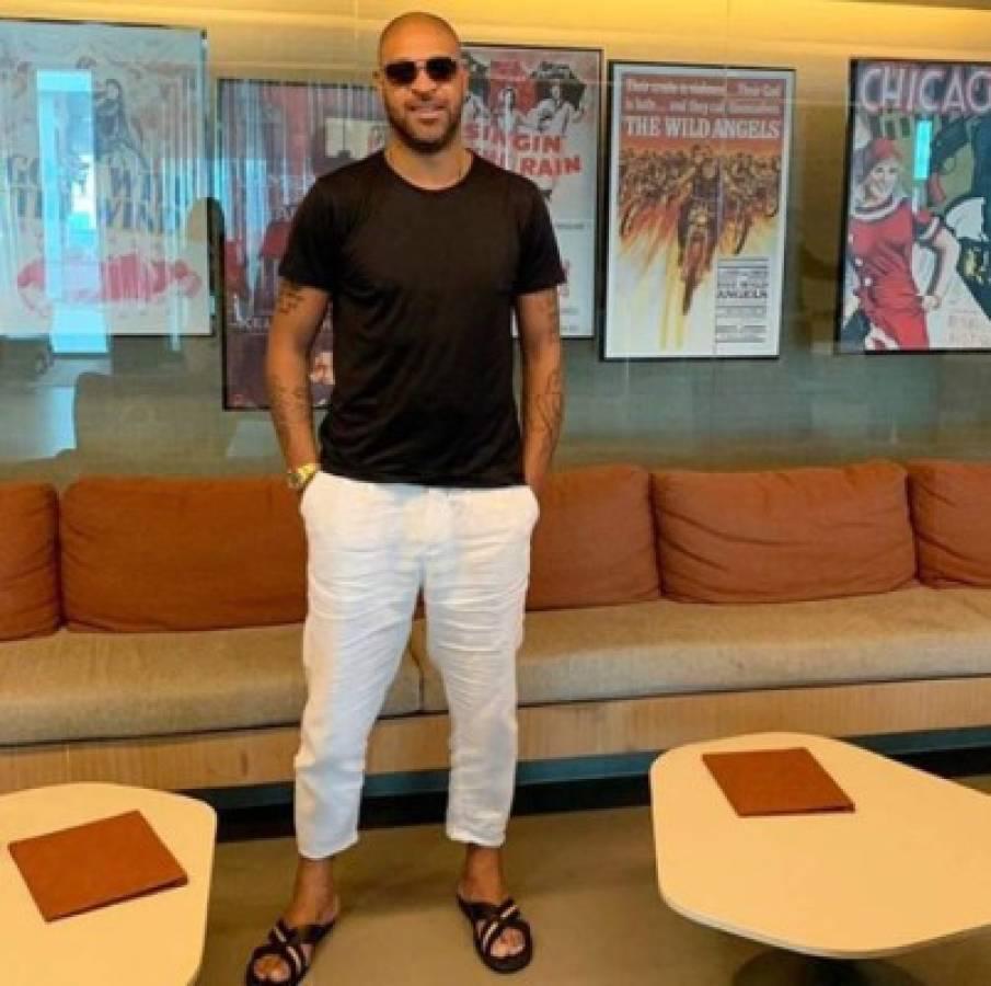 Desgarradora carta de Adriano y revela por qué sigue viviendo en las favelas: “Bebo cada dos días y los otros días, también”