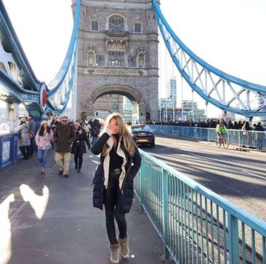 Conocé a Helena Condis, la guapísima periodista española cercana a Messi