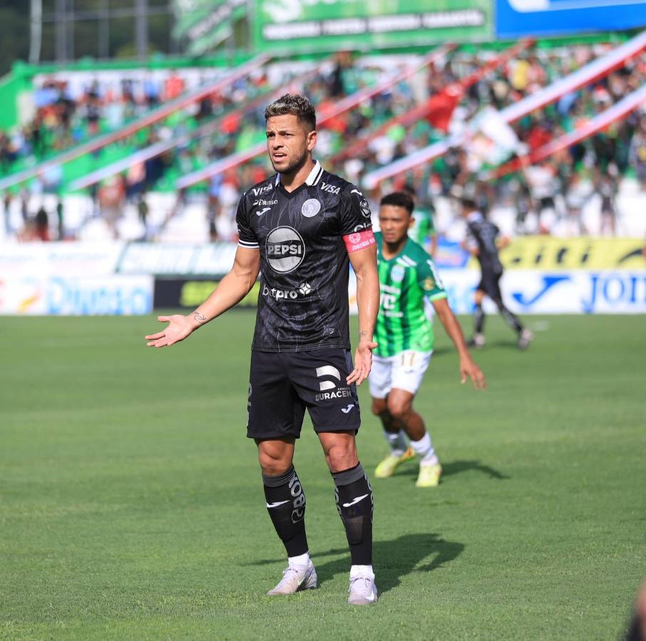 Lágrimas de seleccionado, bronca de Rubilio con excompañero y casi debuta hijo de mundialista en el Marathón vs Motagua