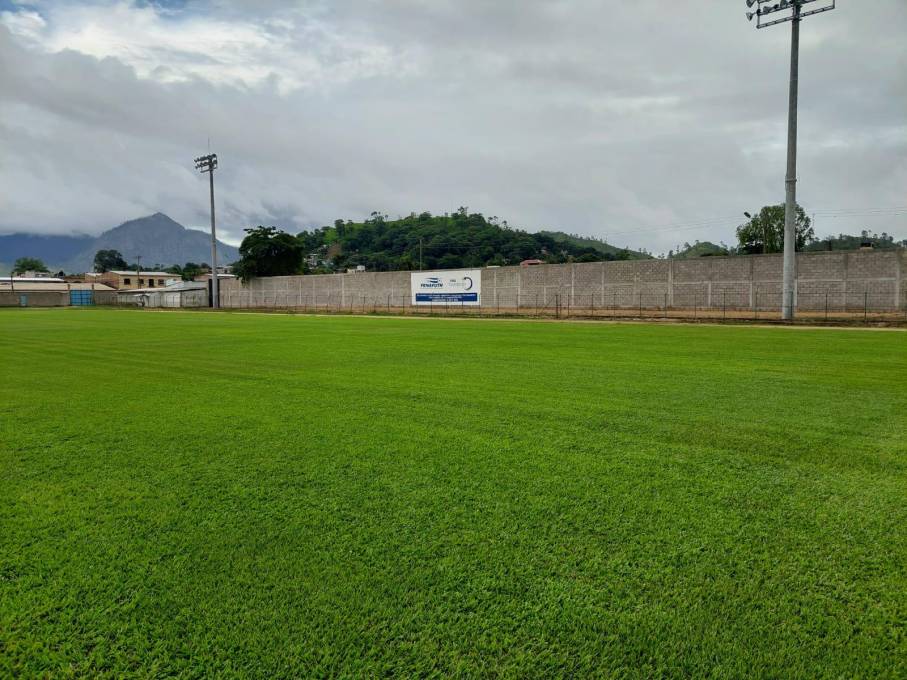 Lo techan e implementan baños: Así pulen el estadio Marcelo Tinoco de Danlí que será sede de Olimpia y Motagua en el Apertura