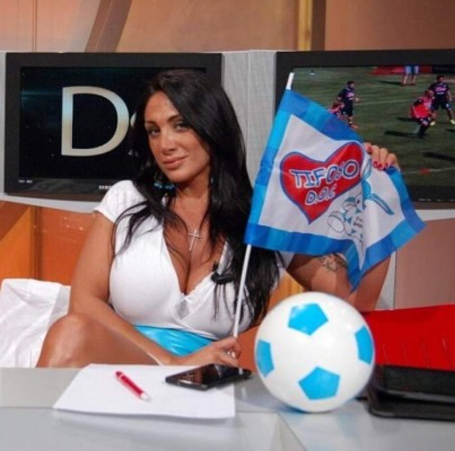 Marika Fruscio, la sexy aficionada del Napoli que no perdona a Gonzalo Higuaín