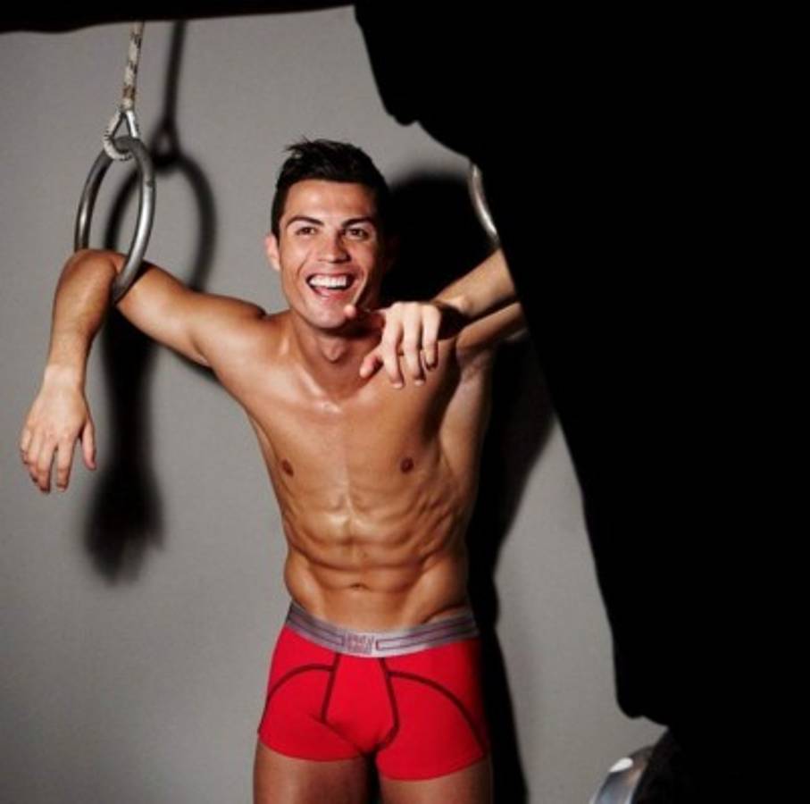 Así ha sido la increíble transformación de Cristiano y Eiza González