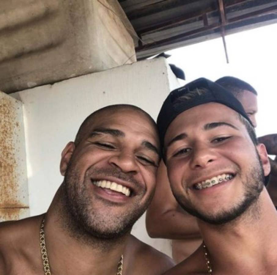 Entre favelas y lujos: La nueva vida de Adriano, el emperador que estuvo en la ruina