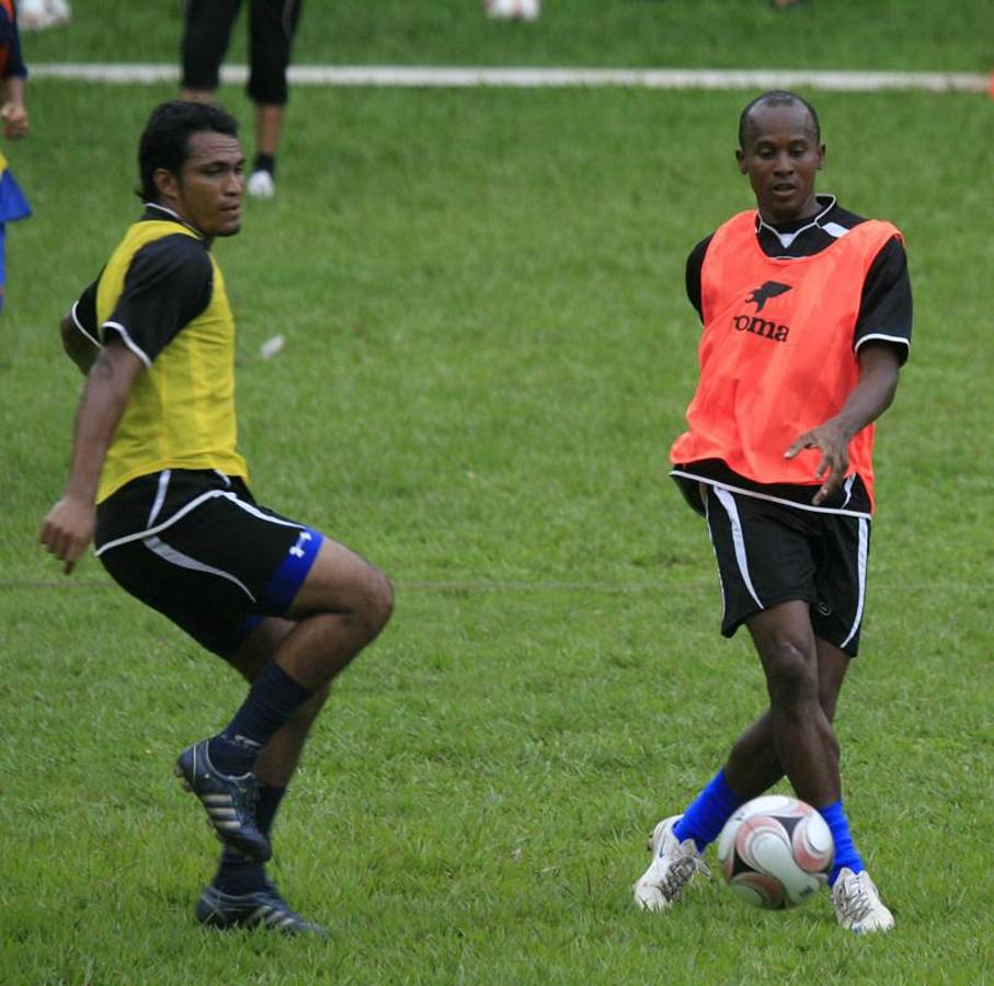 ¡20 futbolistas hondureños que quizás no los recuerdas con la camiseta de este equipo en Liga Nacional!