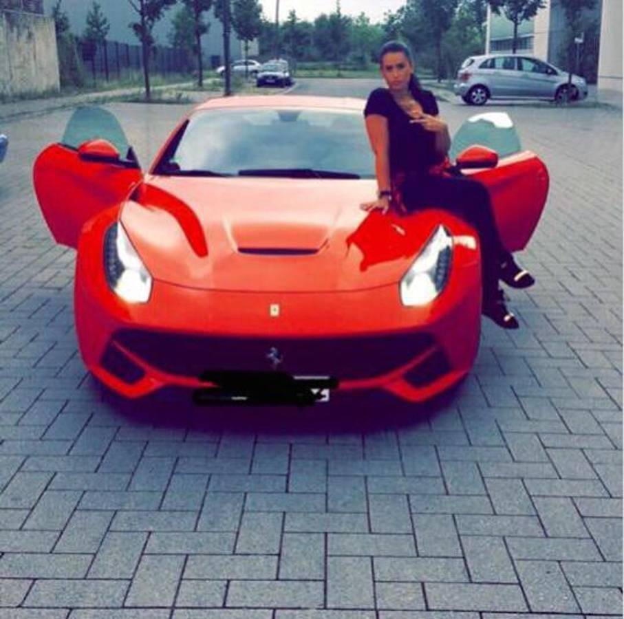 Así es Alysha Behague, la desconocida novia de Aubameyang que lleva un costoso estilo de vida