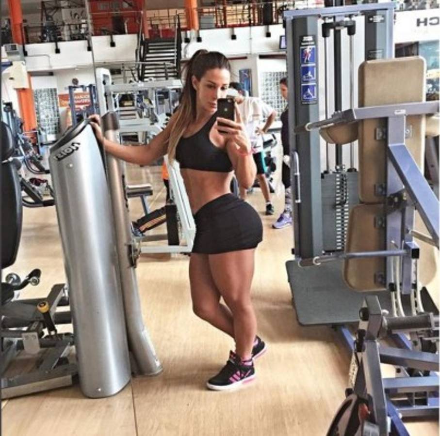 Ana Cozar, una diosa espectacular del fitness español