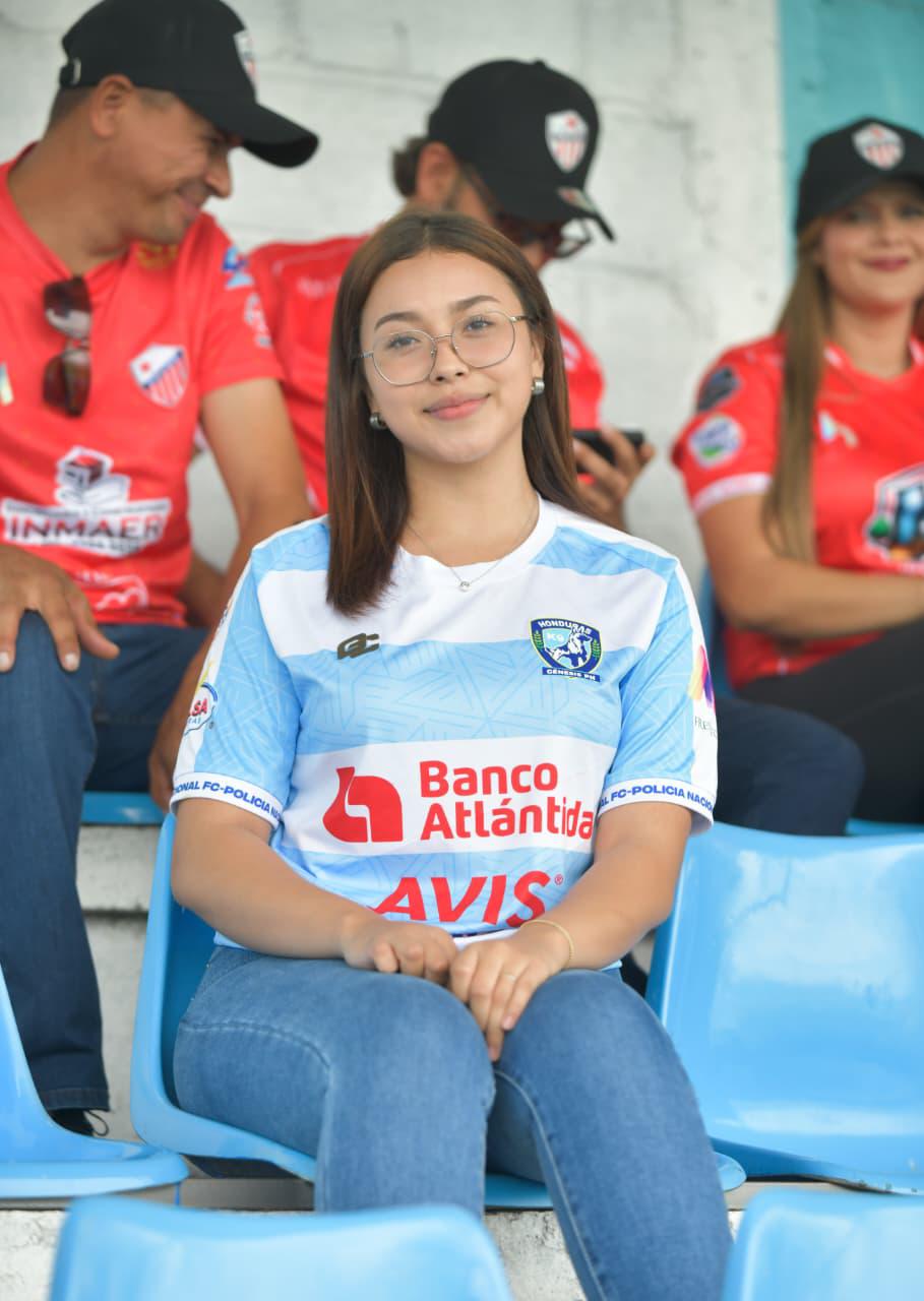 Grave lesión en el Génesis-Estrella Roja y las lindas chicas que cautivaron en La Paz