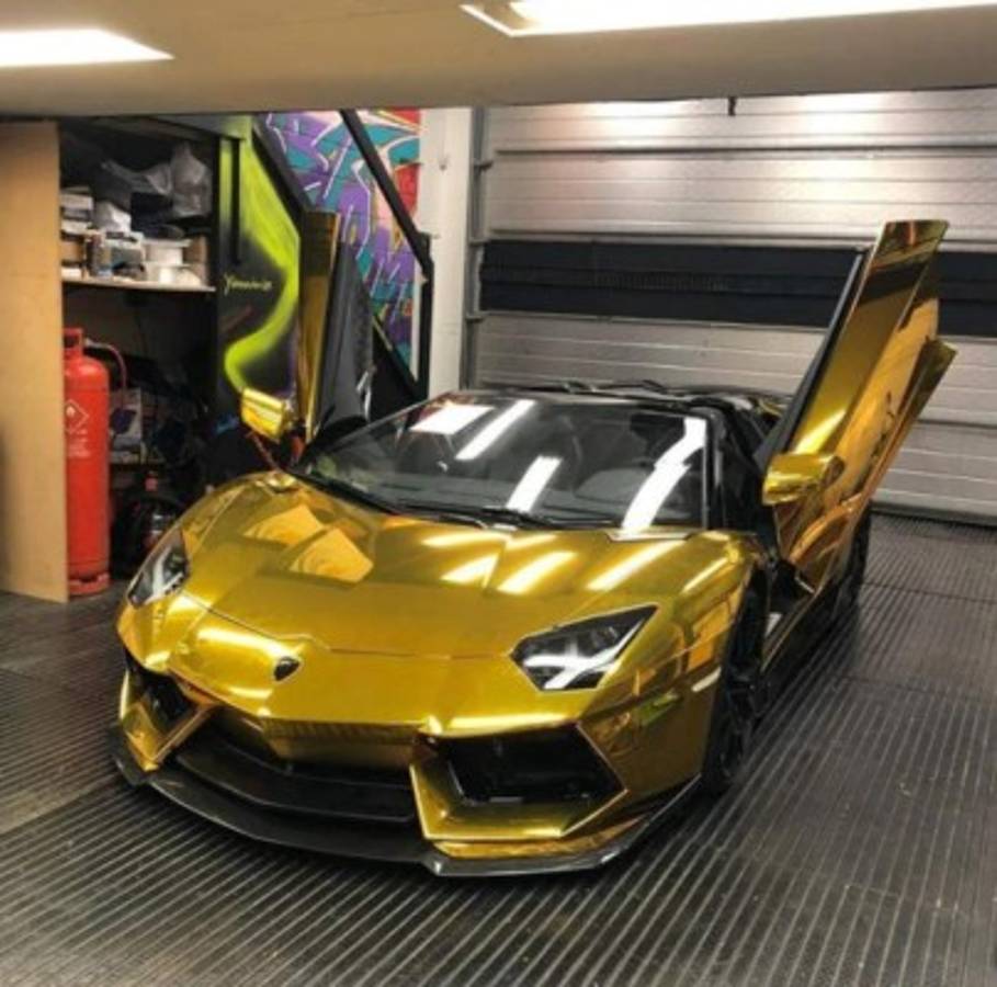 Jets, Lamborghinis y moda: Los Lujos de Pierre-Emerick Aubameyang en Inglaterra   