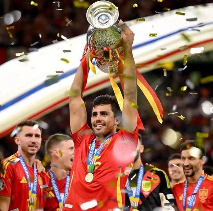 Así es la vida de Rodri: Balón de Oro 2024, su título universitario y revela por qué no tiene redes sociales