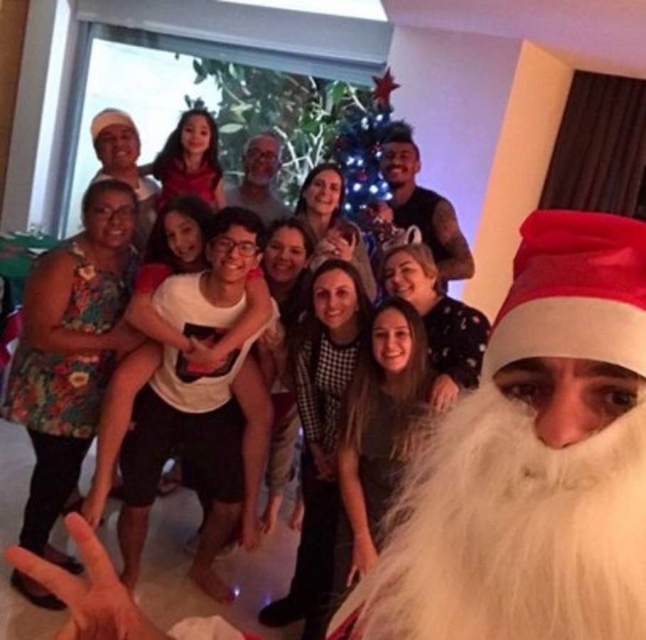FOTOS: Así celebraron las fiestas de navidad los cracks por el mundo