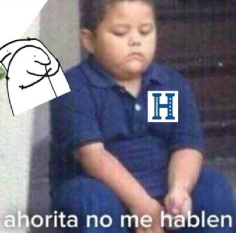 ¡Vuelan las redes! Honduras cae goleado ante Estados Unidos y los memes arrasan contra Fabián Coito