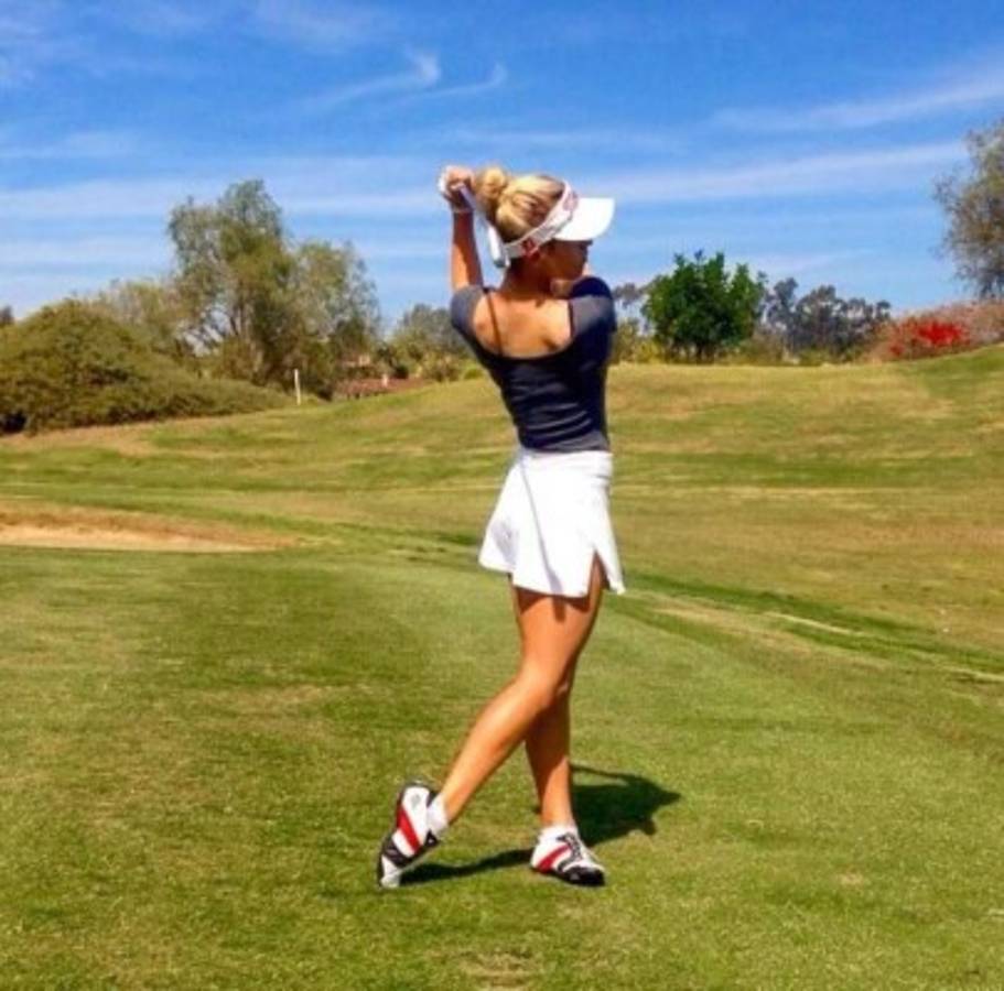 La hermosa musa del golf