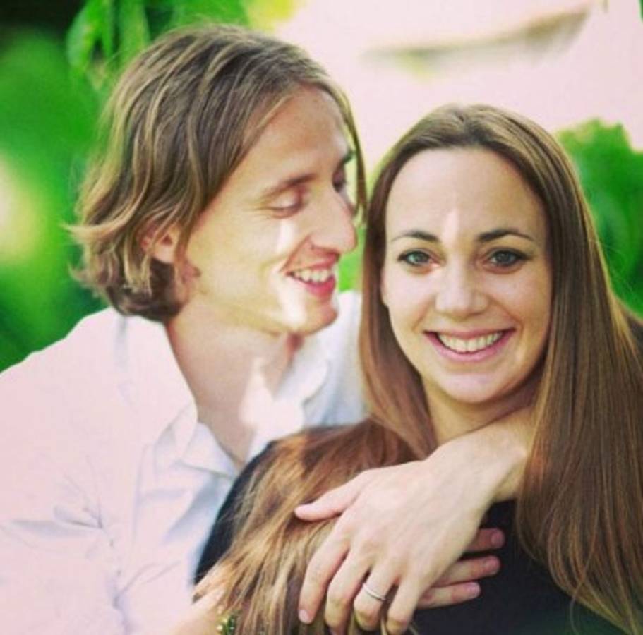 ¡Sensuales! Las espectaculares mujeres de los cracks de Francia y Croacia