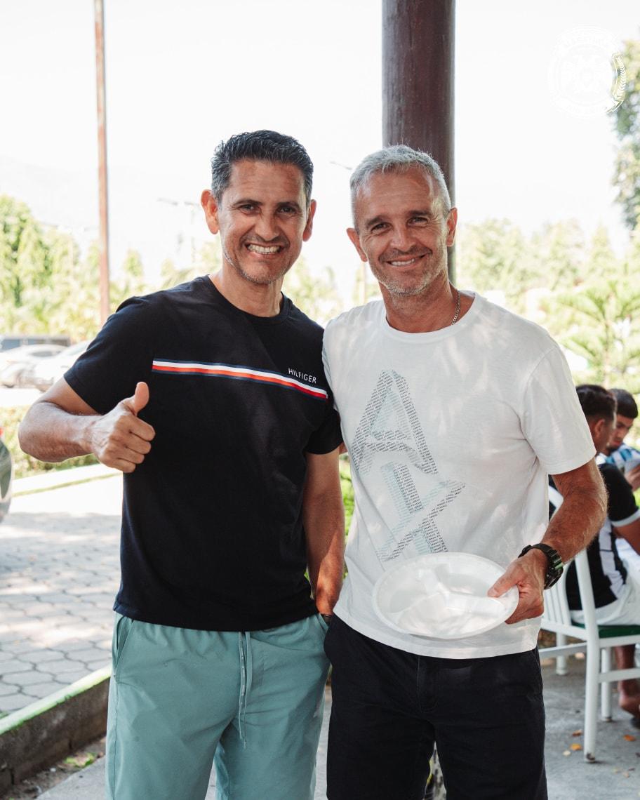 ¡Convivencia verdolaga! Marathón deja atrás los malos resultados y la plantilla disfruta de un asado