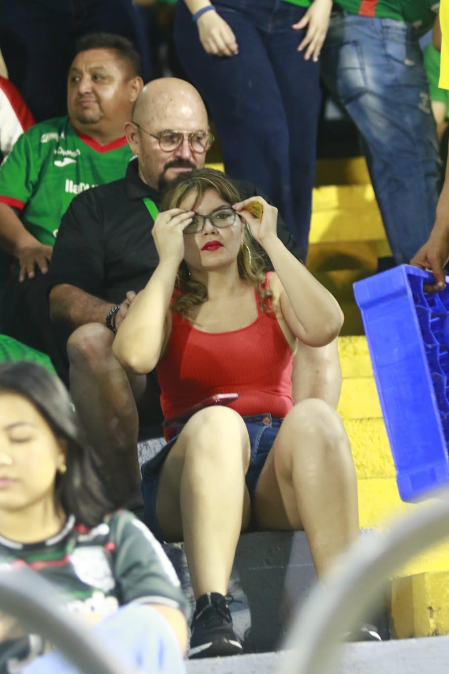 ¿Quién es la argentina? La final entre Marathón y Motagua se llenó de bellezas
