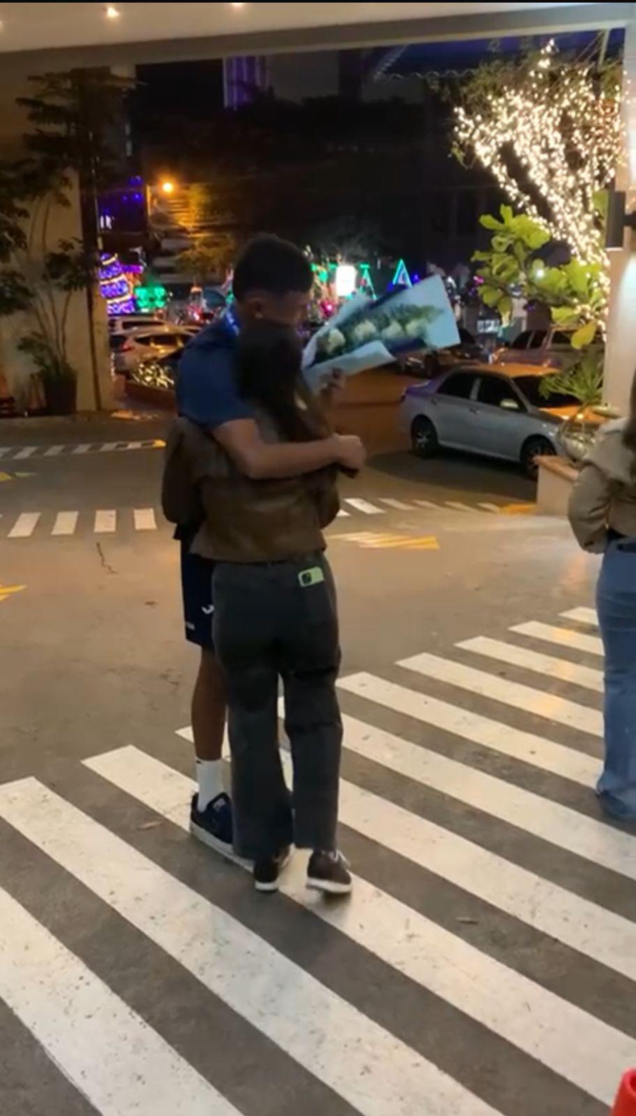 Figura del Motagua jugó enfermo, pero salió celebrando con una cerveza y el que recibió flores: lo que no viste del festejo del Ciclón