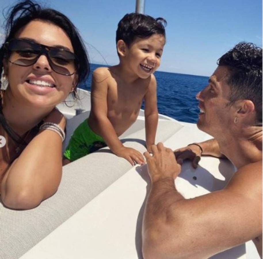Las picantes vacaciones de Georgina Rodríguez y Cristiano Ronaldo: La modelo comparte nuevas fotos en bikini