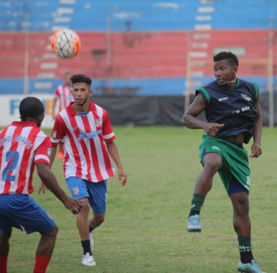 FOTOS: Arnold Peralta vivirá por siempre en el corazón del Murcia y del Vida